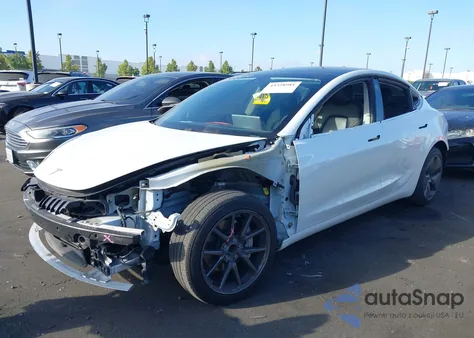 2020 Tesla Model 3 Standard Range Plus Rear-Wheel Drive/Standard Range Rear-Wheel Drive from USA, damaged, VIN 5YJ3E1EAXLF744927
